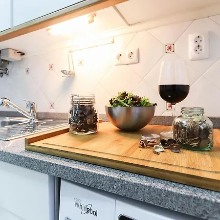 Almirante Stylish By Homing Apartment
